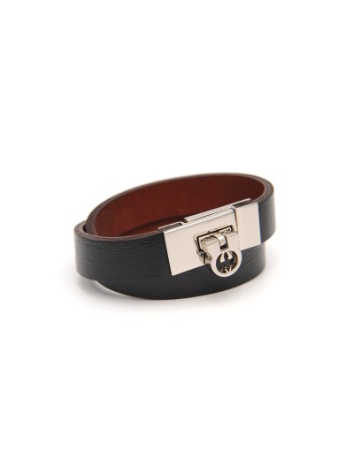 leather bracelet and snap-on clasp