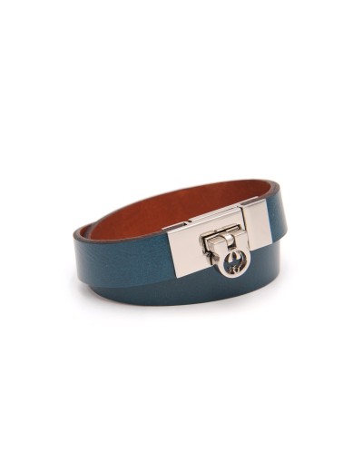 leather bracelet and snap-on clasp