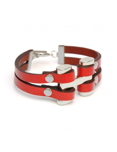 Leather bracelet and silver fashion jewellery finishing.