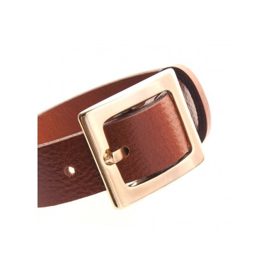 Leather bracelet and belt clasp in gold fashion jewellery.