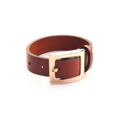 Leather bracelet and belt clasp in gold fashion jewellery.