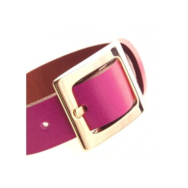 Leather bracelet and belt clasp in gold fashion jewellery.