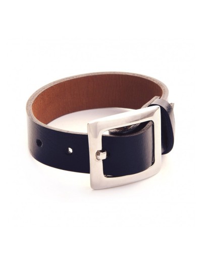Leather bracelet and belt clasp in fashion silver Jewellery.