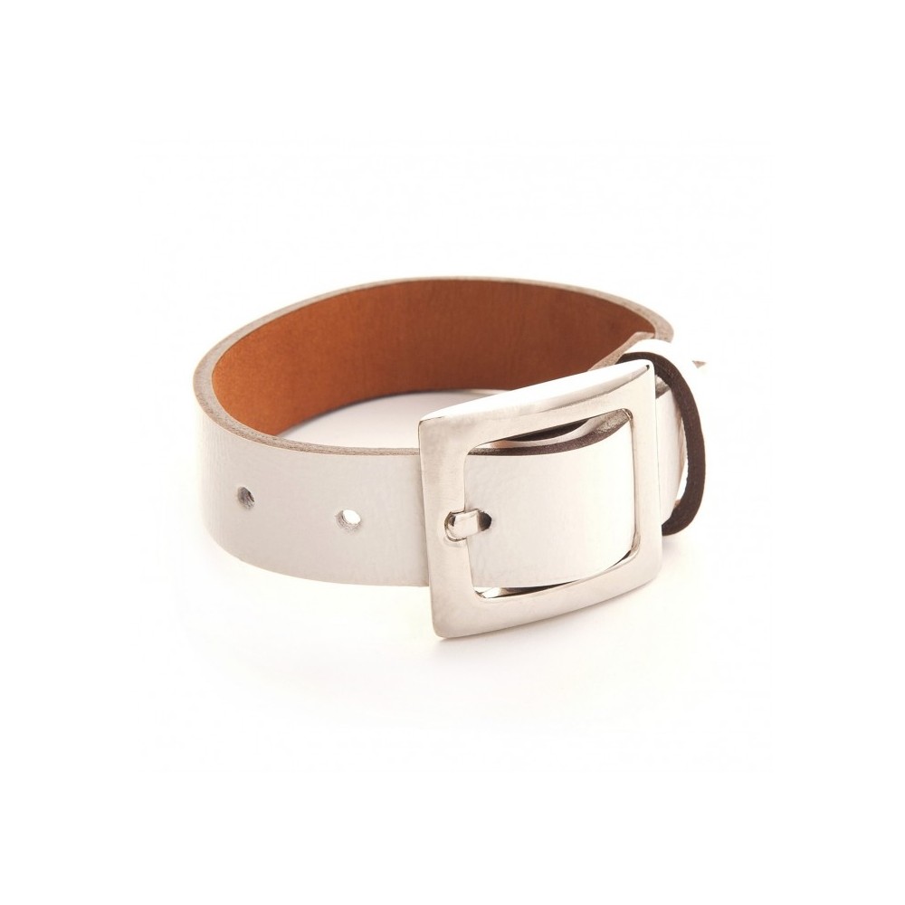 Leather bracelet and belt clasp in fashion silver Jewellery.