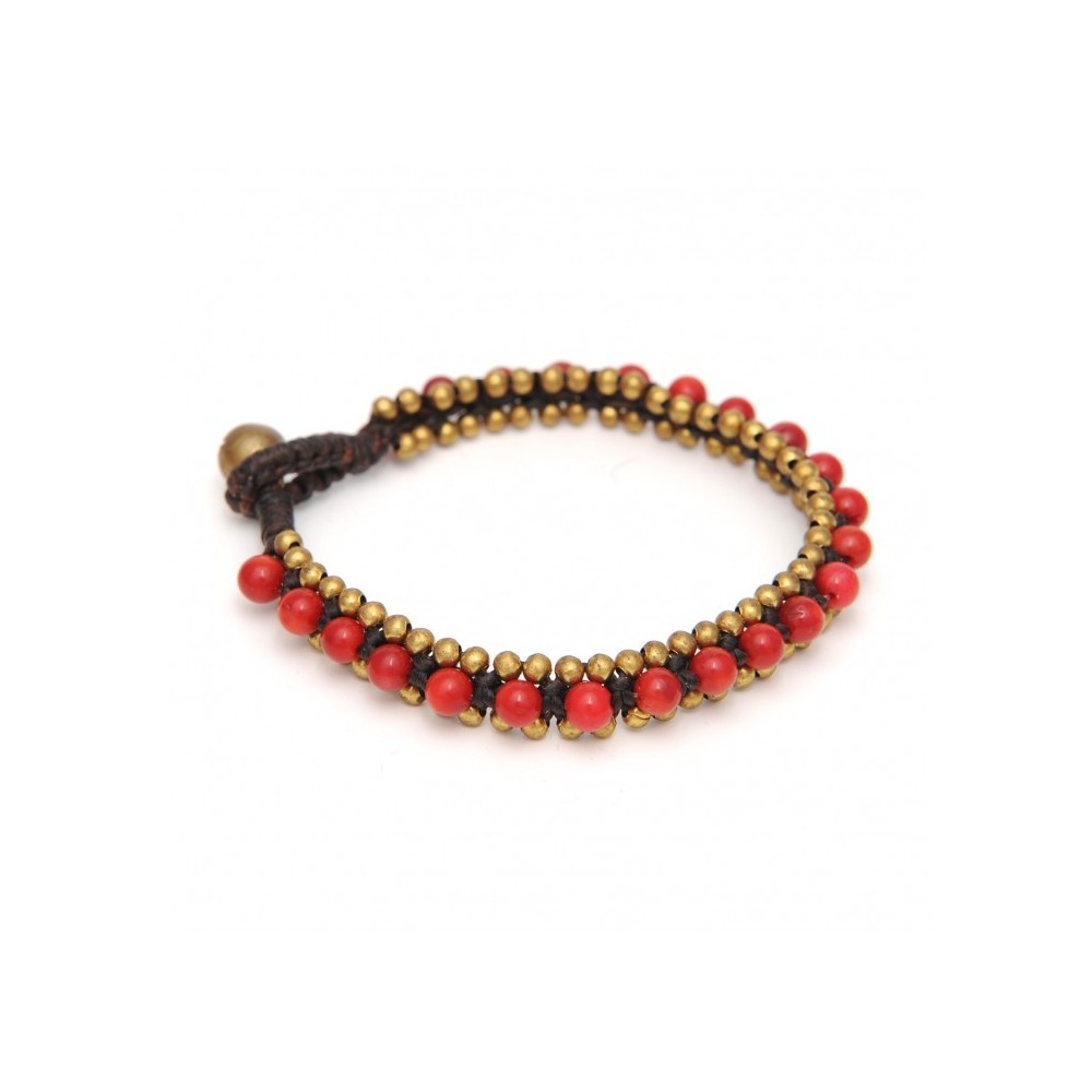 Bracelet macraméd with natural stones and brass beads.