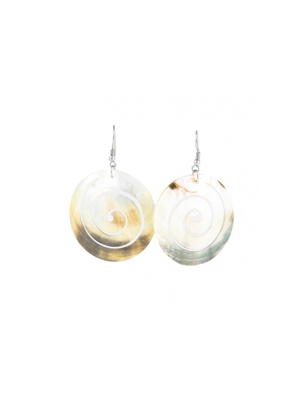 Boucles d'oreilles en nacre blanc taillés en spirale.